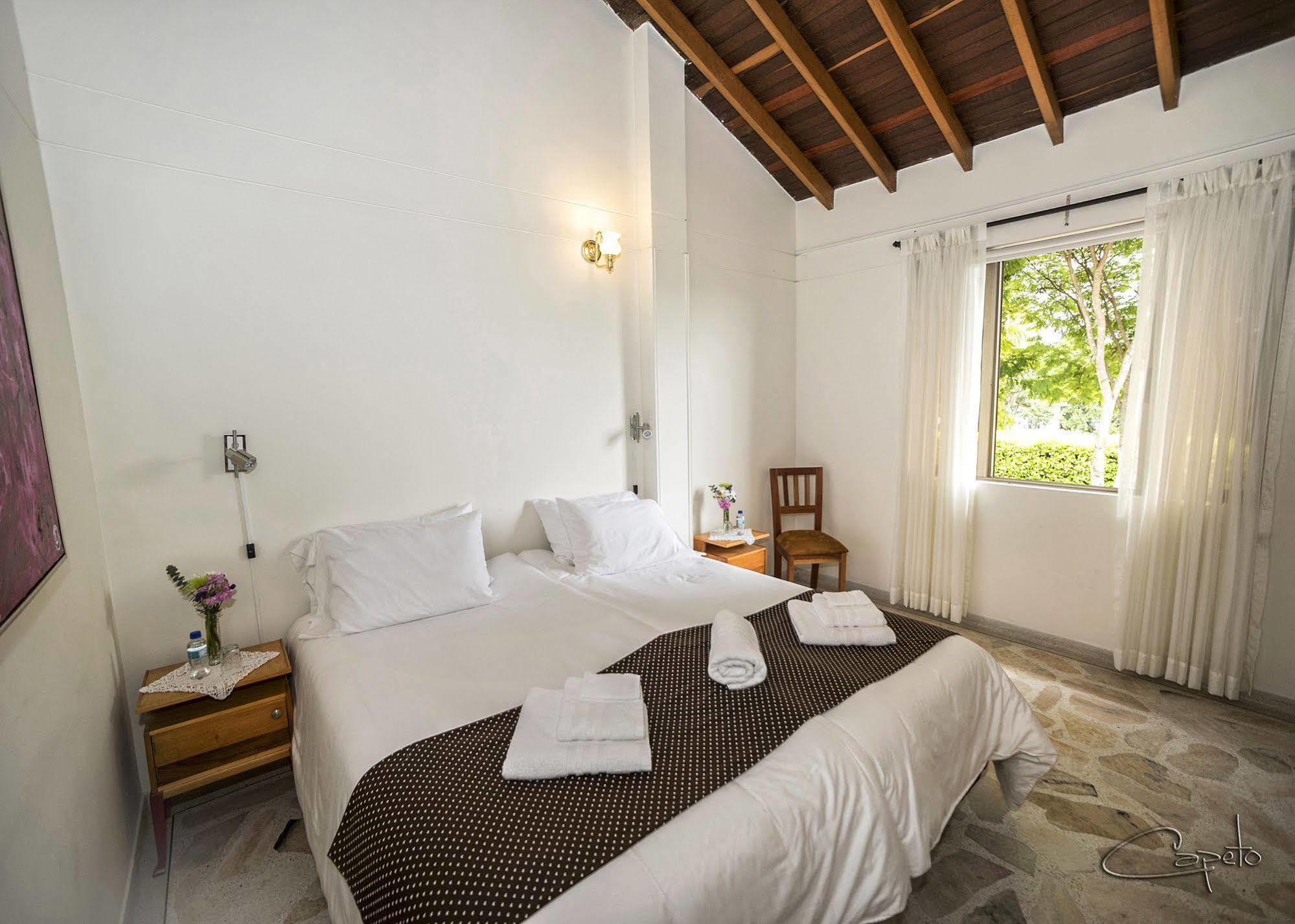 El Lugar Boutique Hotel Серритос Экстерьер фото