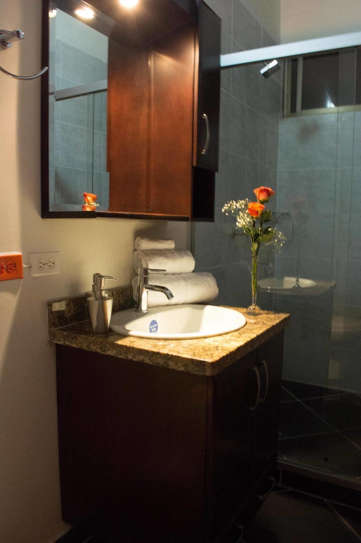 El Lugar Boutique Hotel Серритос Экстерьер фото