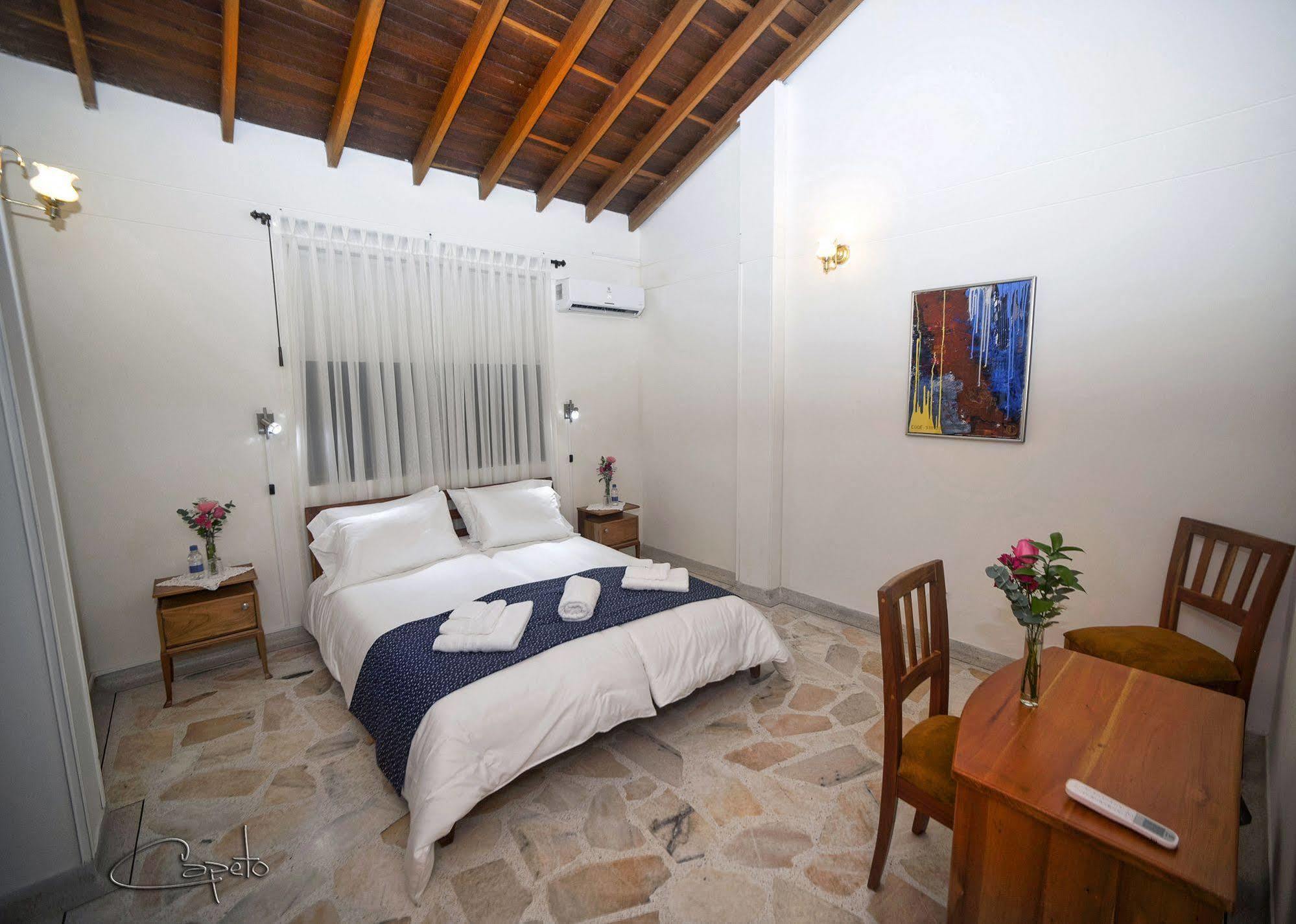 El Lugar Boutique Hotel Серритос Экстерьер фото
